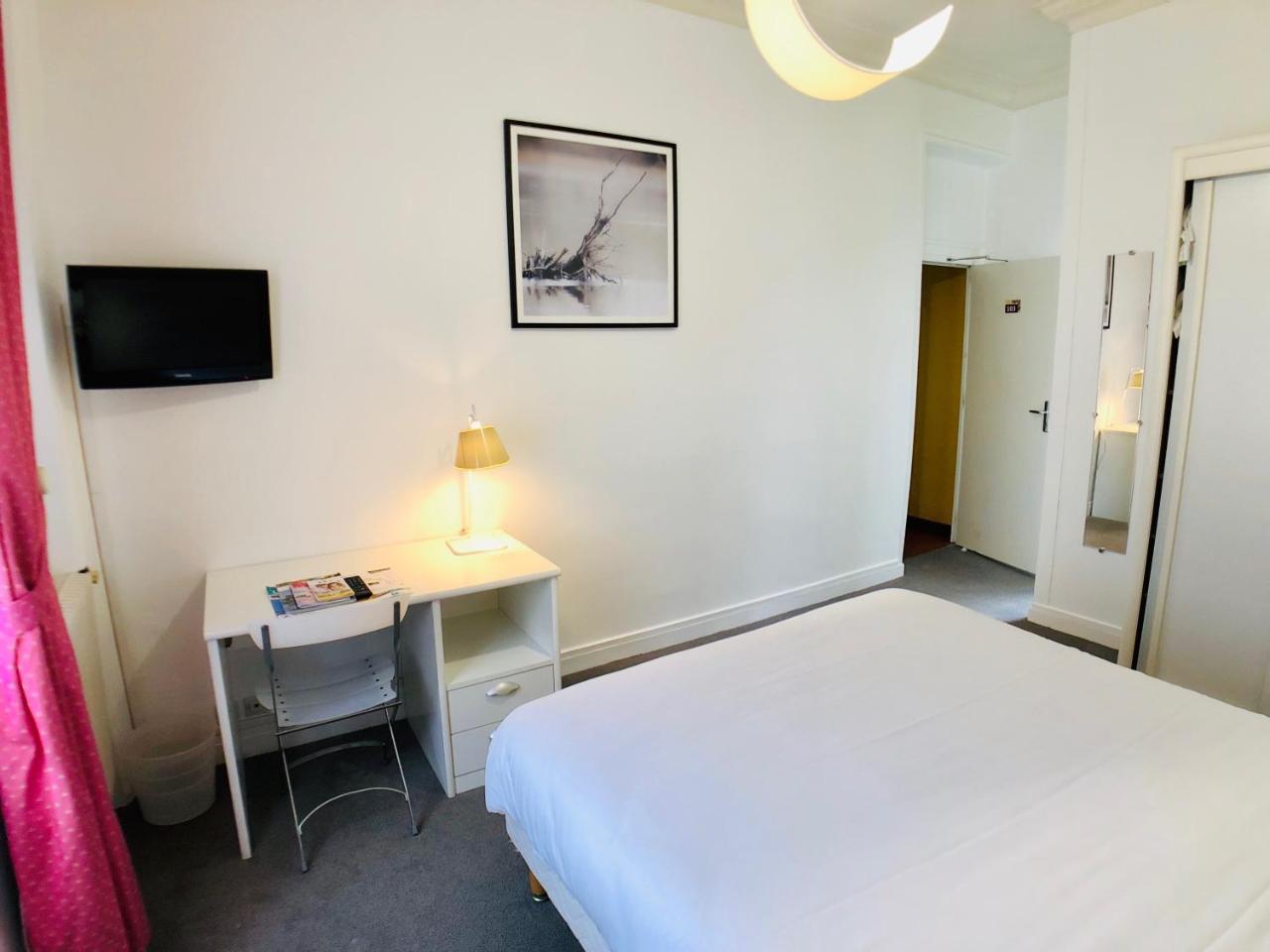 סומור Cit'Hotel Le Volney מראה חיצוני תמונה