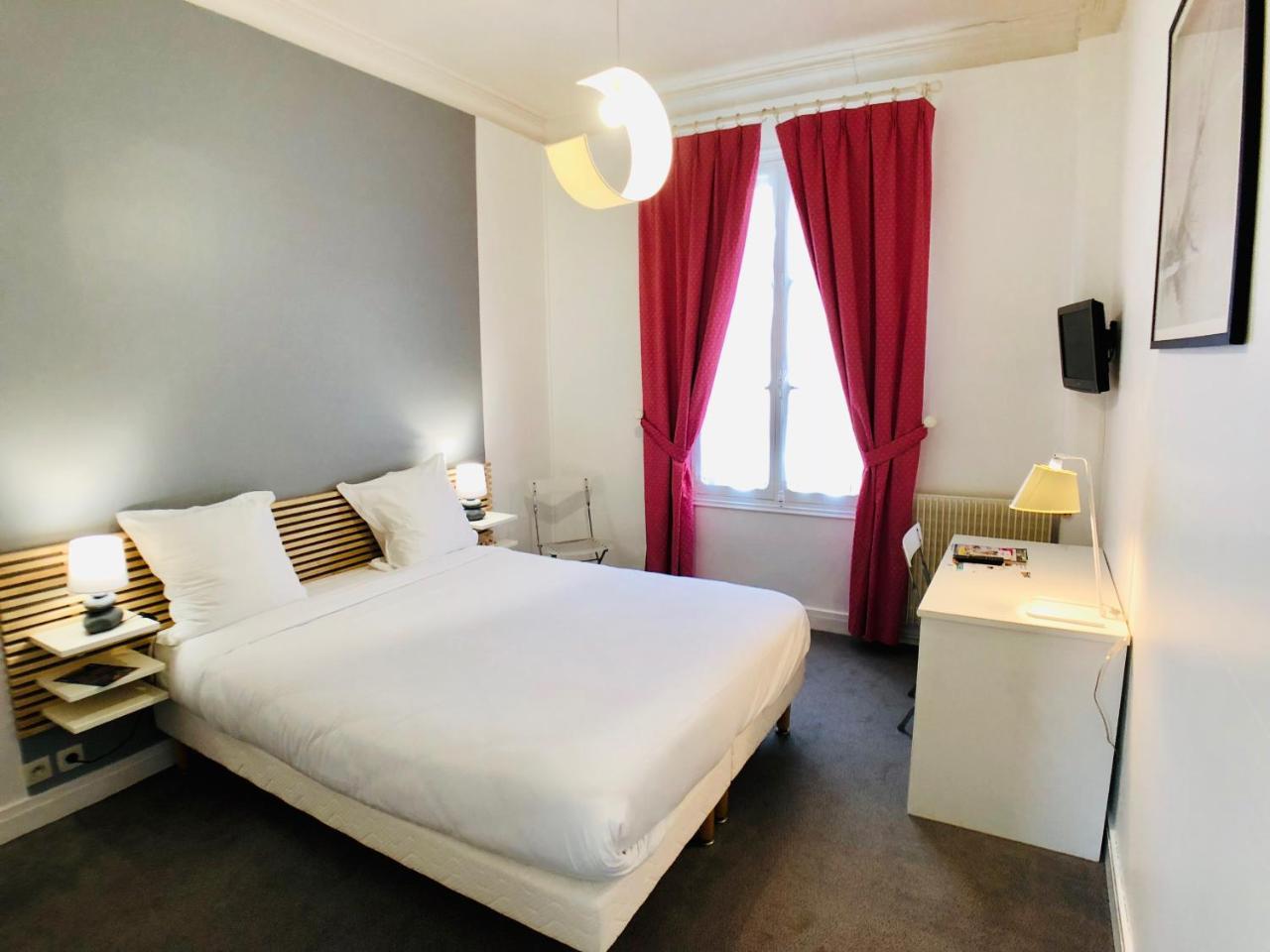 סומור Cit'Hotel Le Volney מראה חיצוני תמונה