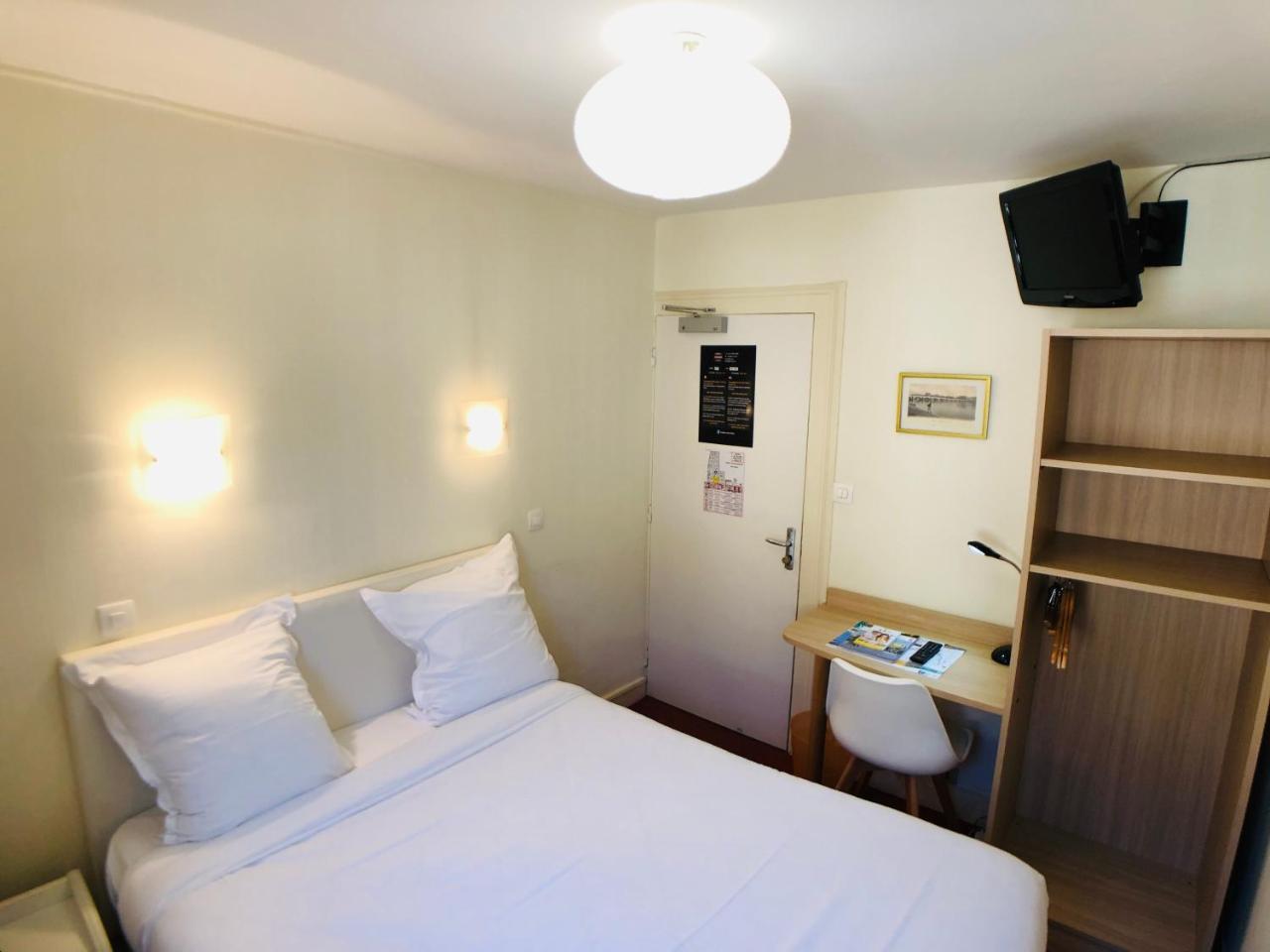 סומור Cit'Hotel Le Volney מראה חיצוני תמונה