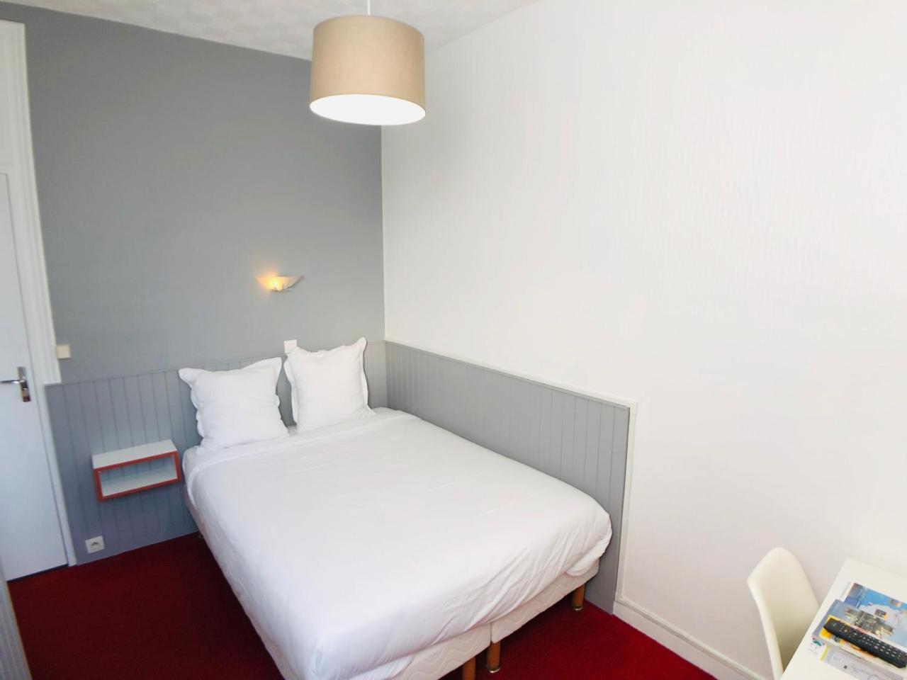 סומור Cit'Hotel Le Volney מראה חיצוני תמונה