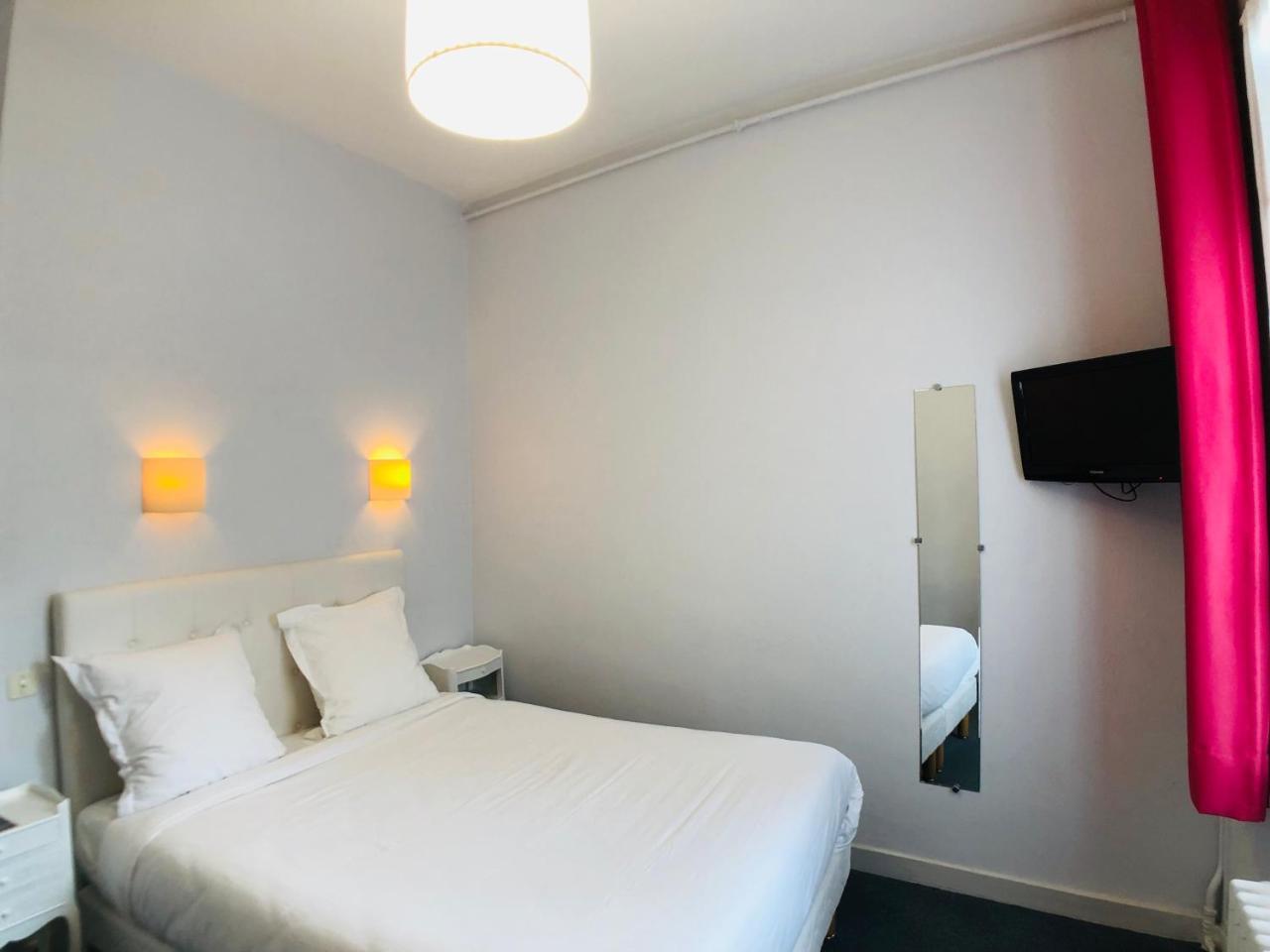 סומור Cit'Hotel Le Volney מראה חיצוני תמונה