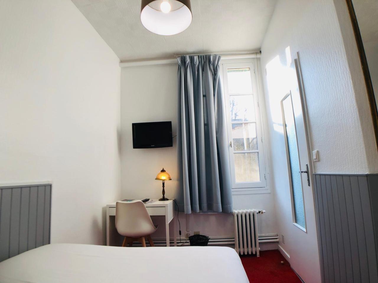 סומור Cit'Hotel Le Volney מראה חיצוני תמונה