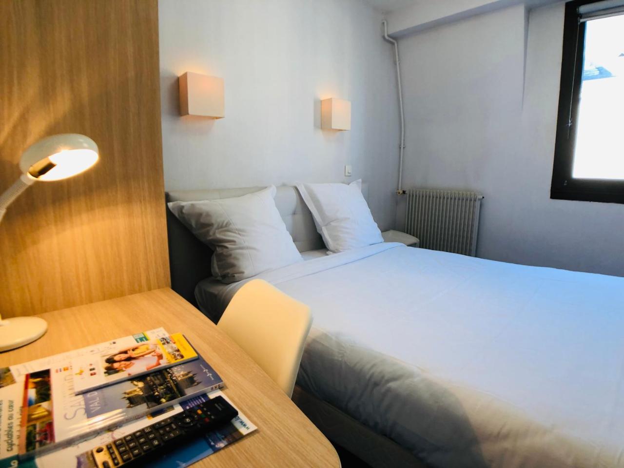 סומור Cit'Hotel Le Volney מראה חיצוני תמונה