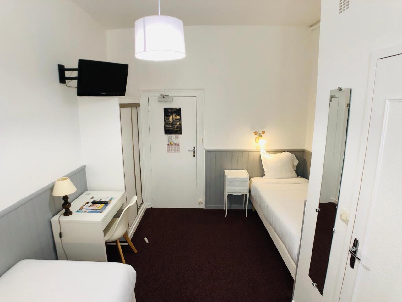 סומור Cit'Hotel Le Volney מראה חיצוני תמונה