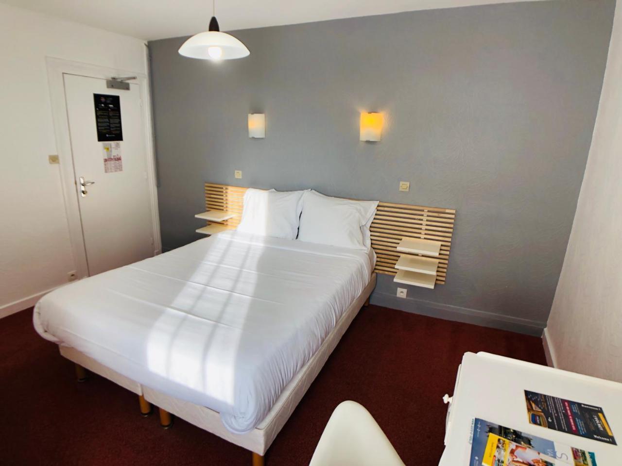 סומור Cit'Hotel Le Volney מראה חיצוני תמונה