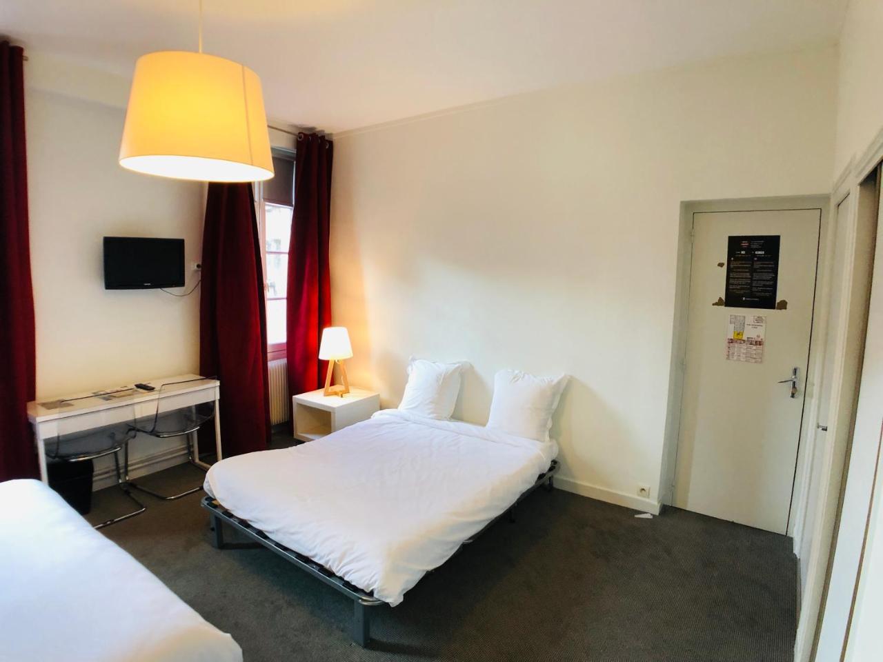 סומור Cit'Hotel Le Volney מראה חיצוני תמונה