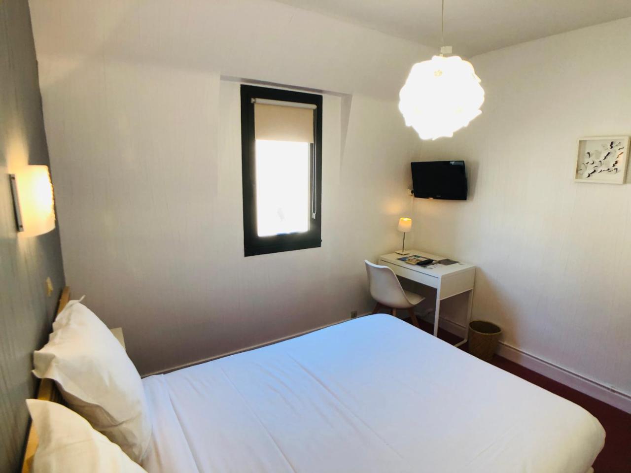 סומור Cit'Hotel Le Volney מראה חיצוני תמונה